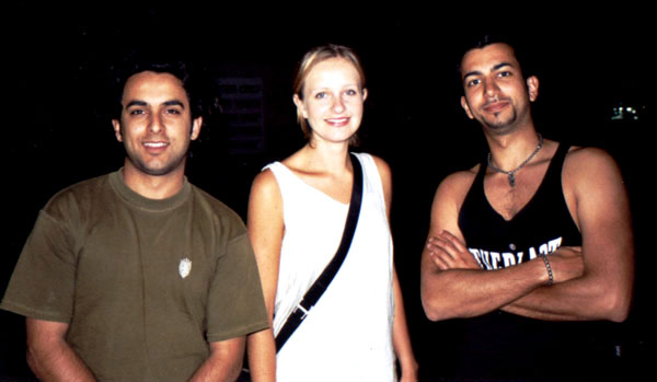 photo01.jpg (56295 bytes)